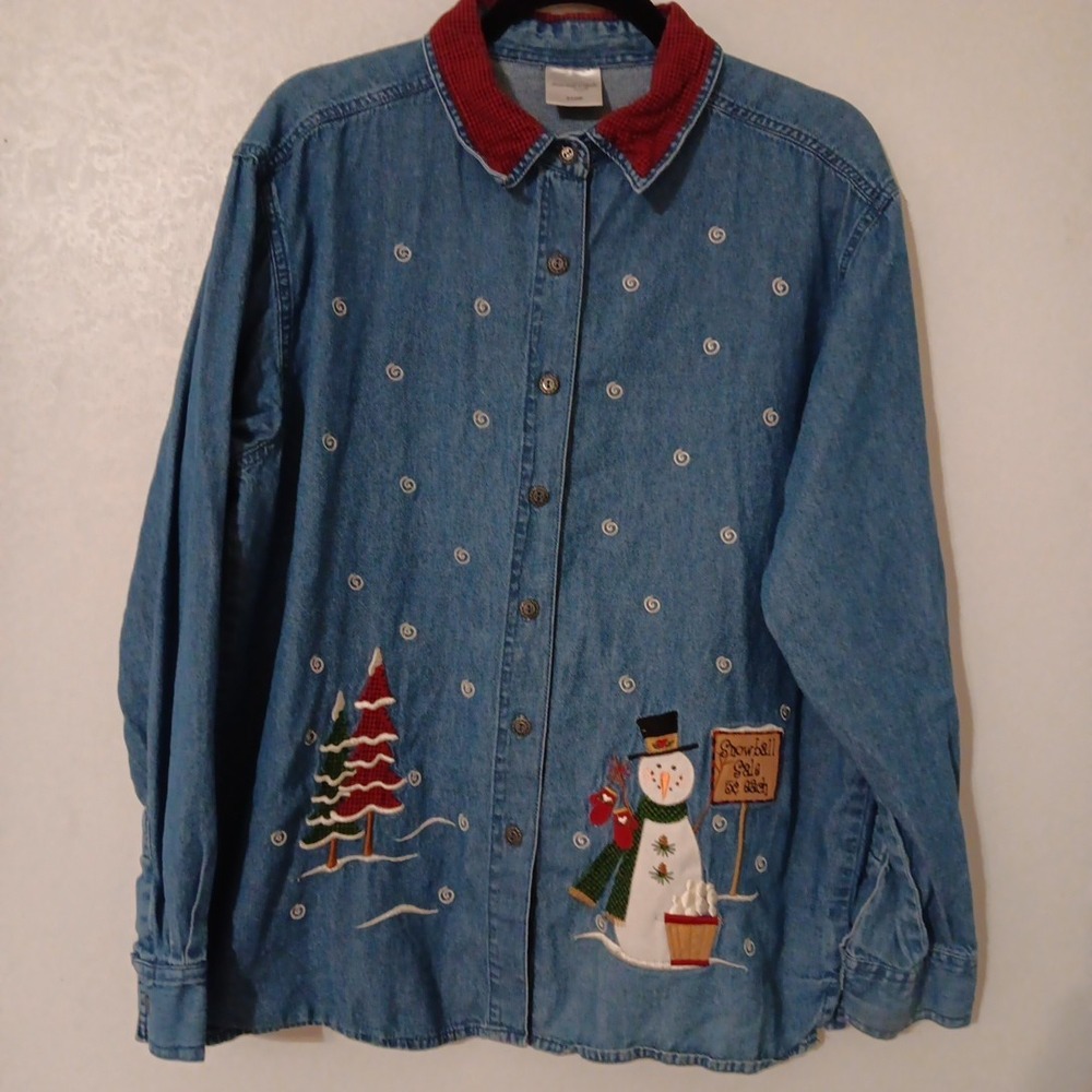Decorated Originals  Women's Denim Button-up Shirt Snowman Scene Snowball...‎